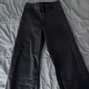 zara flair/straight legged jeans